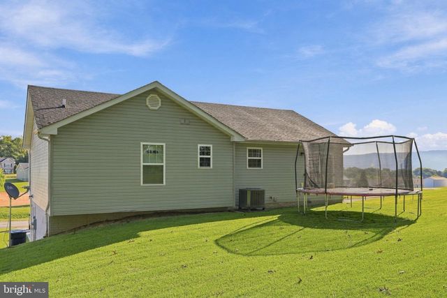 54 LILLEIGH CT, Maurertown, VA 22644