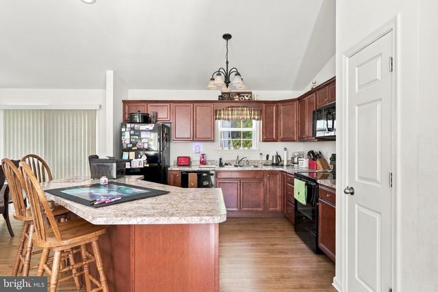 54 LILLEIGH CT, Maurertown, VA 22644