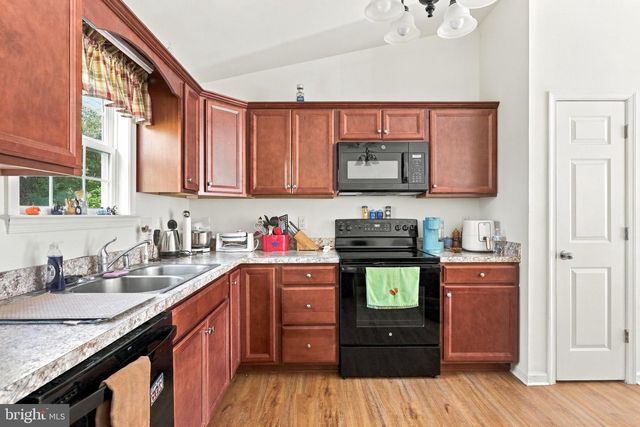 54 LILLEIGH CT, Maurertown, VA 22644