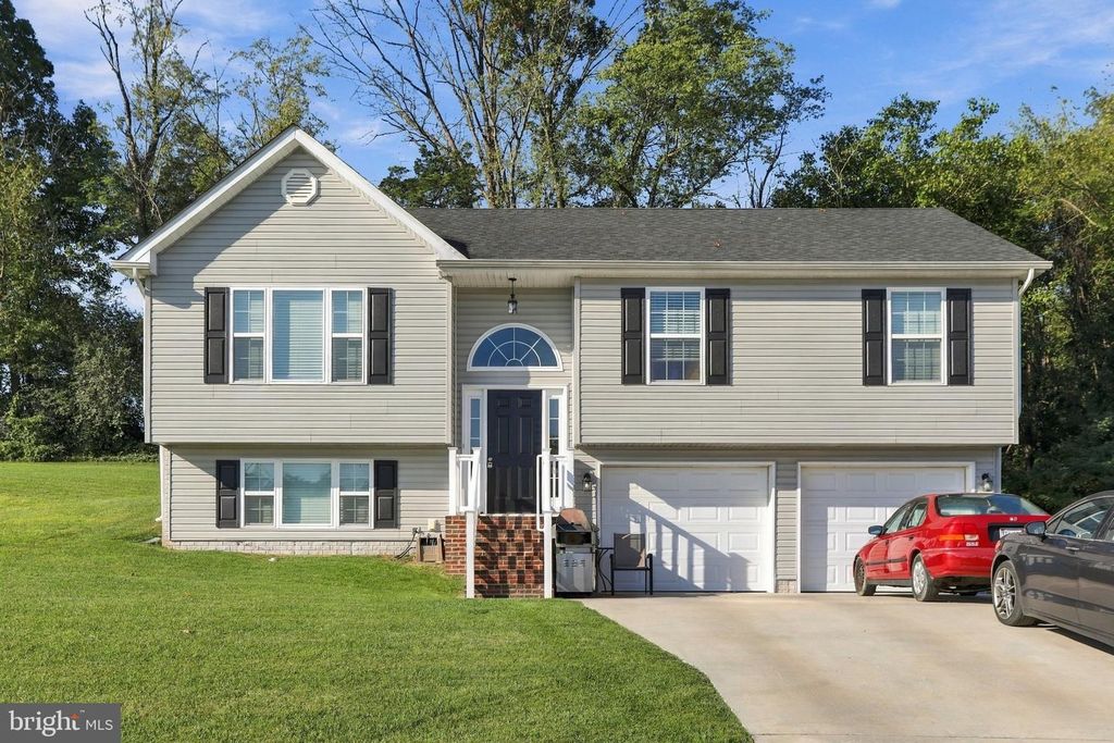 54 LILLEIGH CT, Maurertown, VA 22644