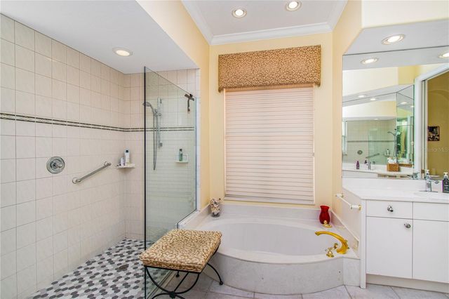 7302 EATON COURT, University Park, FL 34201