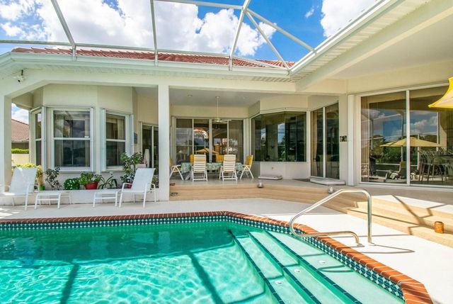 7302 EATON COURT, University Park, FL 34201