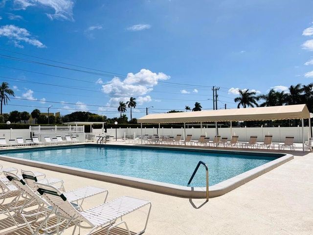 1660 NW 20th Avenue 101, Delray Beach, FL 33445