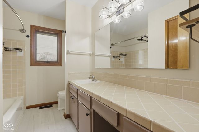 7301 Forest Park Drive, Indianapolis, IN 46217