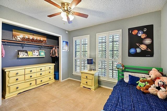 1038 Saint John Drive, Pearland, TX 77584