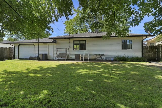 1712 87th STREET, Kenosha, WI 53143