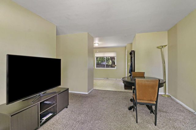 1712 87th STREET, Kenosha, WI 53143