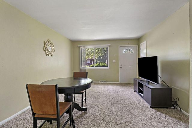 1712 87th STREET, Kenosha, WI 53143