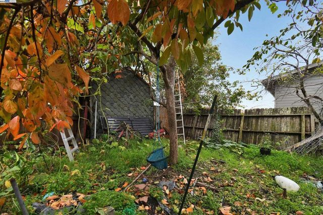 1506 52nd Ave, Oakland, CA 94601