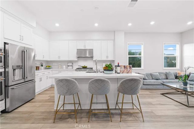 119 Glance, Irvine, CA 92618