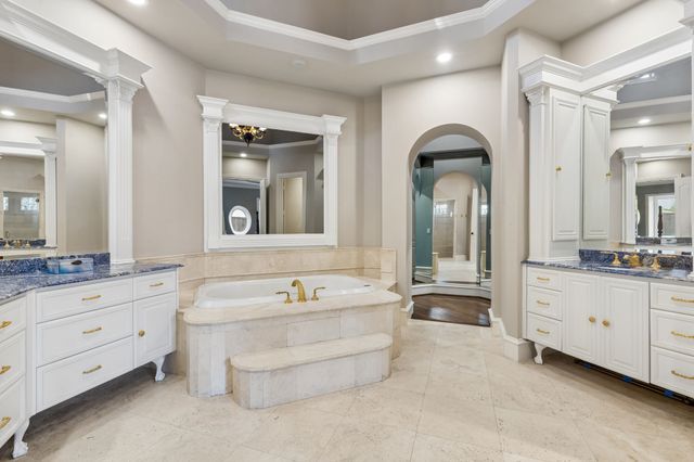 5835 Waggoner Drive, Dallas, TX 75230