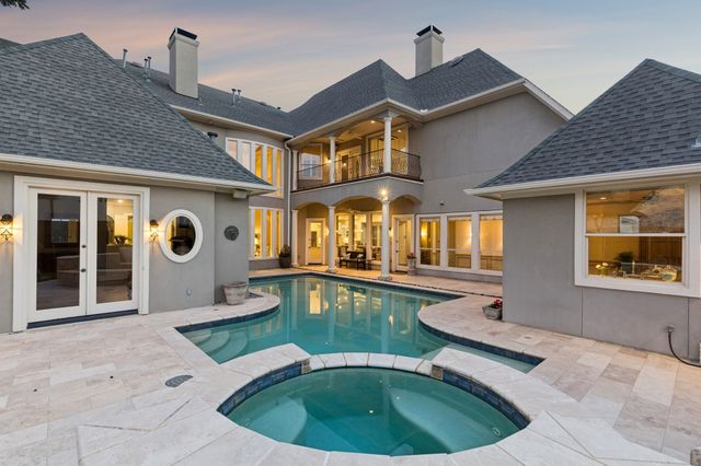 5835 Waggoner Drive, Dallas, TX 75230