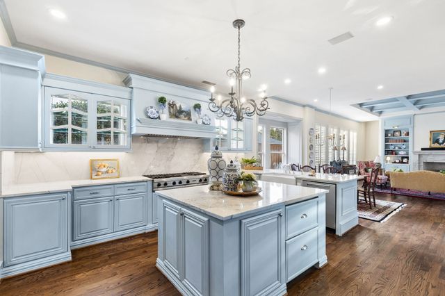 5835 Waggoner Drive, Dallas, TX 75230