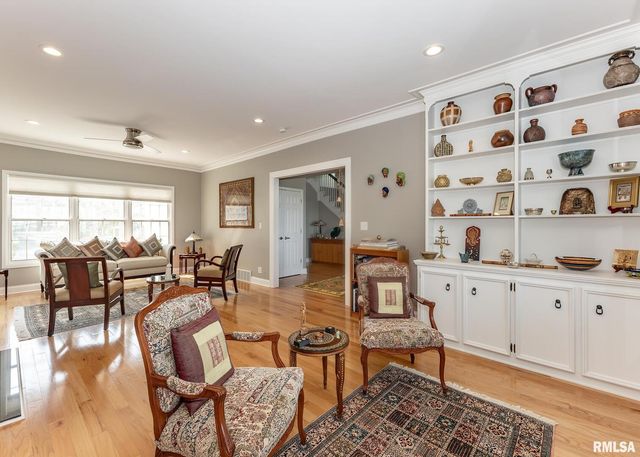 4510 5TH Avenue, Moline, IL 61265