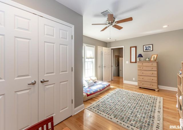 4510 5TH Avenue, Moline, IL 61265