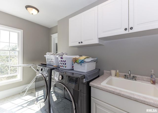 4510 5TH Avenue, Moline, IL 61265