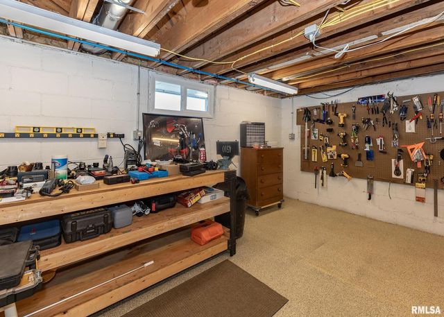 4510 5TH Avenue, Moline, IL 61265