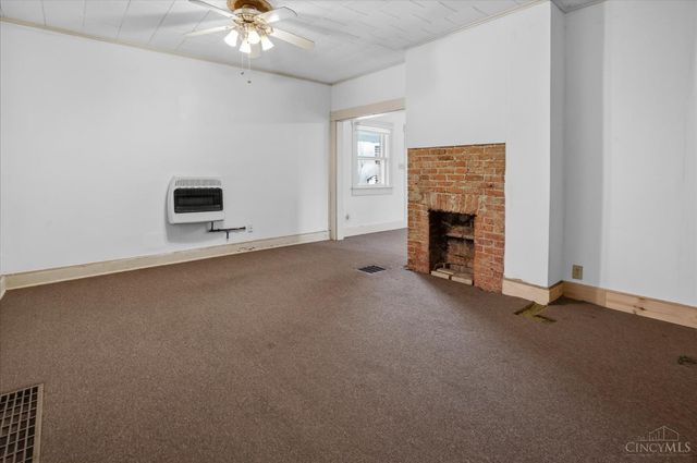 940 N High Street, Hillsboro, OH 45133