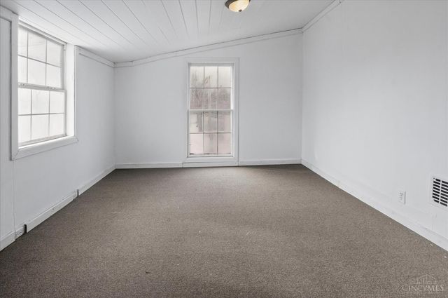 940 N High Street, Hillsboro, OH 45133