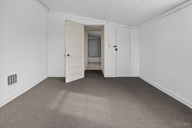 940 N High Street, Hillsboro, OH 45133