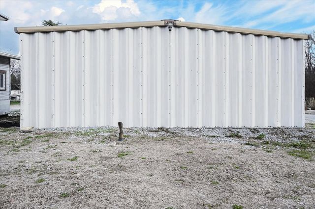 940 N High Street, Hillsboro, OH 45133