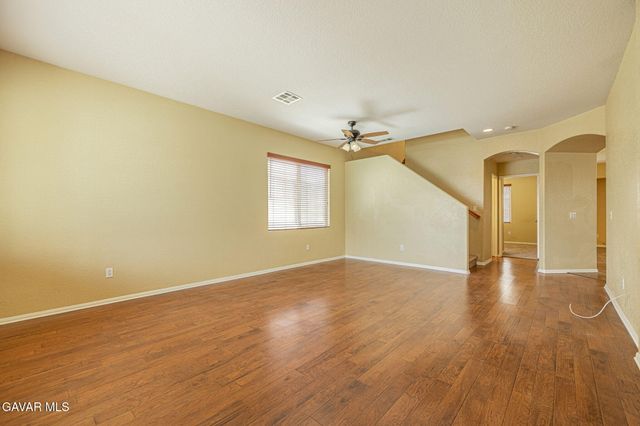 3237 Summer Breeze Avenue, Rosamond, CA 93560