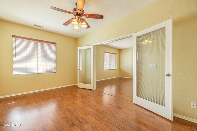 3237 Summer Breeze Avenue, Rosamond, CA 93560