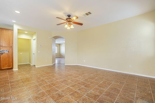 3237 Summer Breeze Avenue, Rosamond, CA 93560