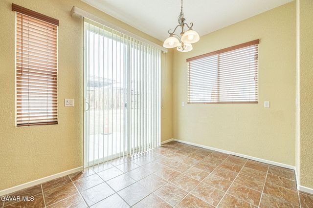 3237 Summer Breeze Avenue, Rosamond, CA 93560