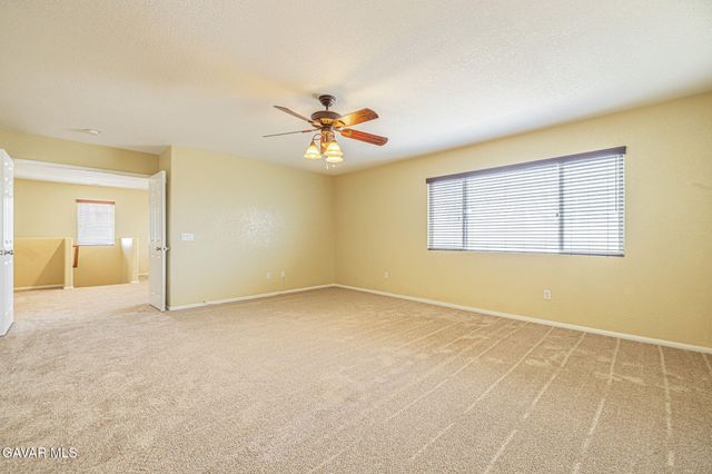 3237 Summer Breeze Avenue, Rosamond, CA 93560