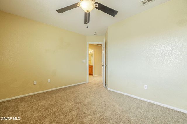 3237 Summer Breeze Avenue, Rosamond, CA 93560