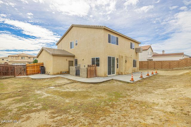 3237 Summer Breeze Avenue, Rosamond, CA 93560