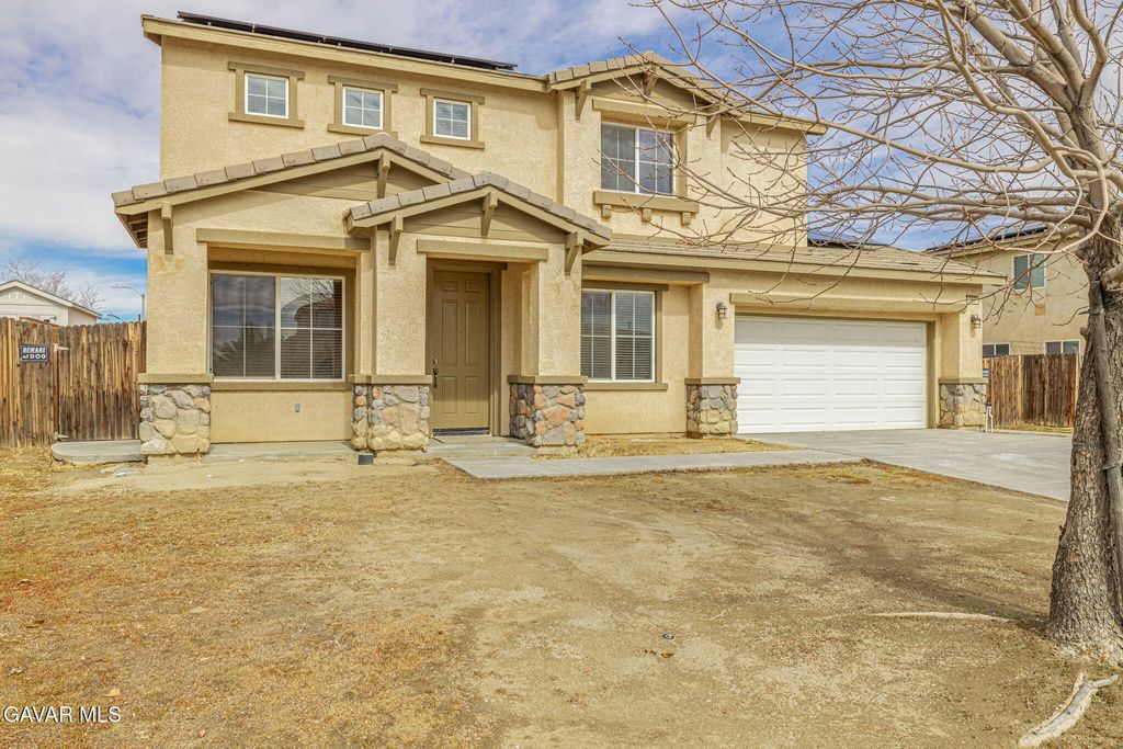 3237 Summer Breeze Avenue, Rosamond, CA 93560