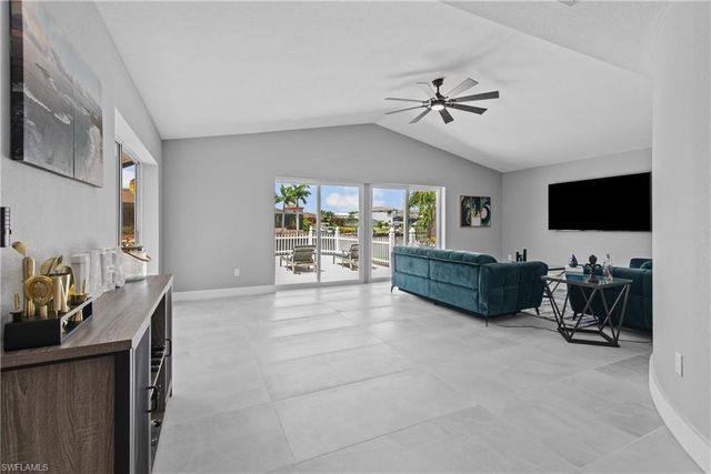 2106 SW 47th TER, Cape Coral, FL 33914