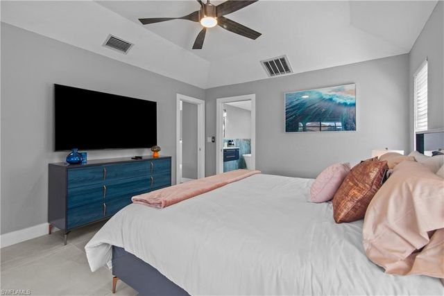 2106 SW 47th TER, Cape Coral, FL 33914