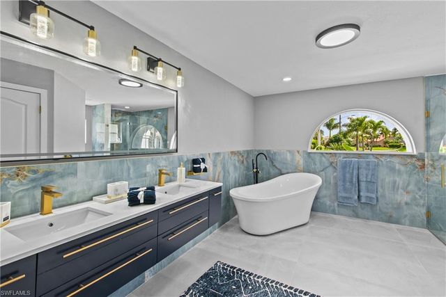 2106 SW 47th TER, Cape Coral, FL 33914