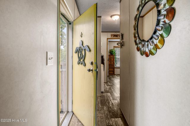 2097 Seashore Hills Road SW, Supply, NC 28462