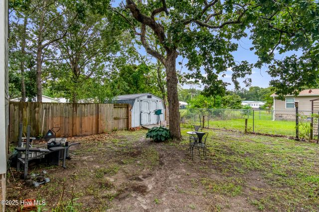 2097 Seashore Hills Road SW, Supply, NC 28462