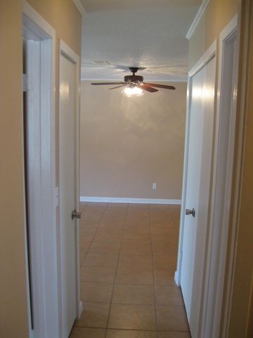 545 Hickory Avenue C, Niceville, FL 32578