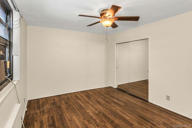 21-47 Utopia Parkway 2, Whitestone, NY 11357