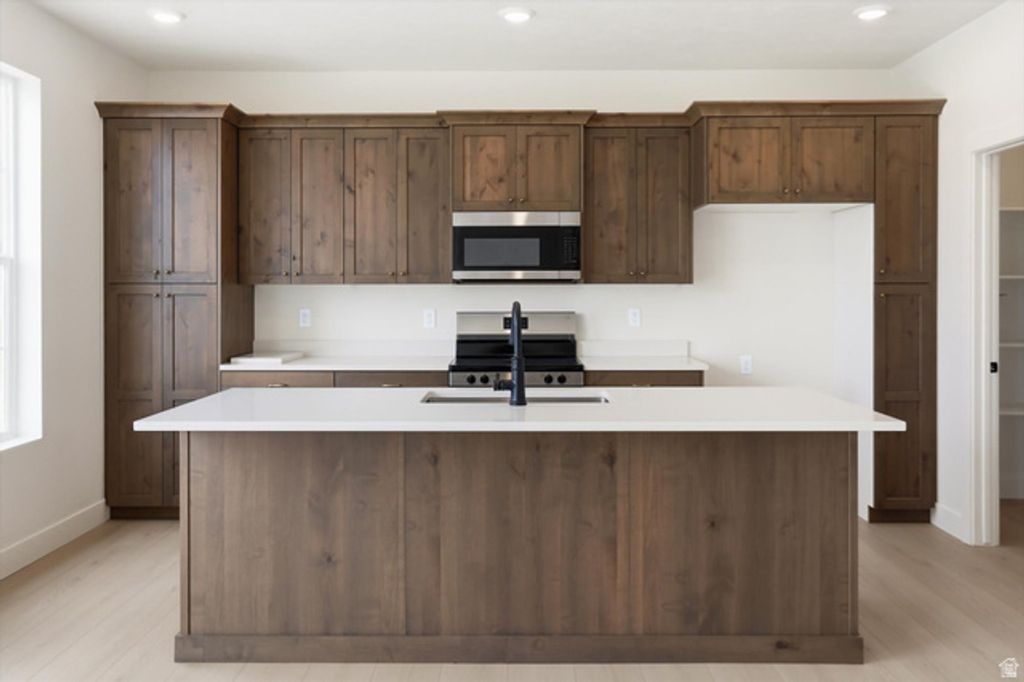 Image 11 of property listing at 1380 S 110 W, Tremonton, UT 84337