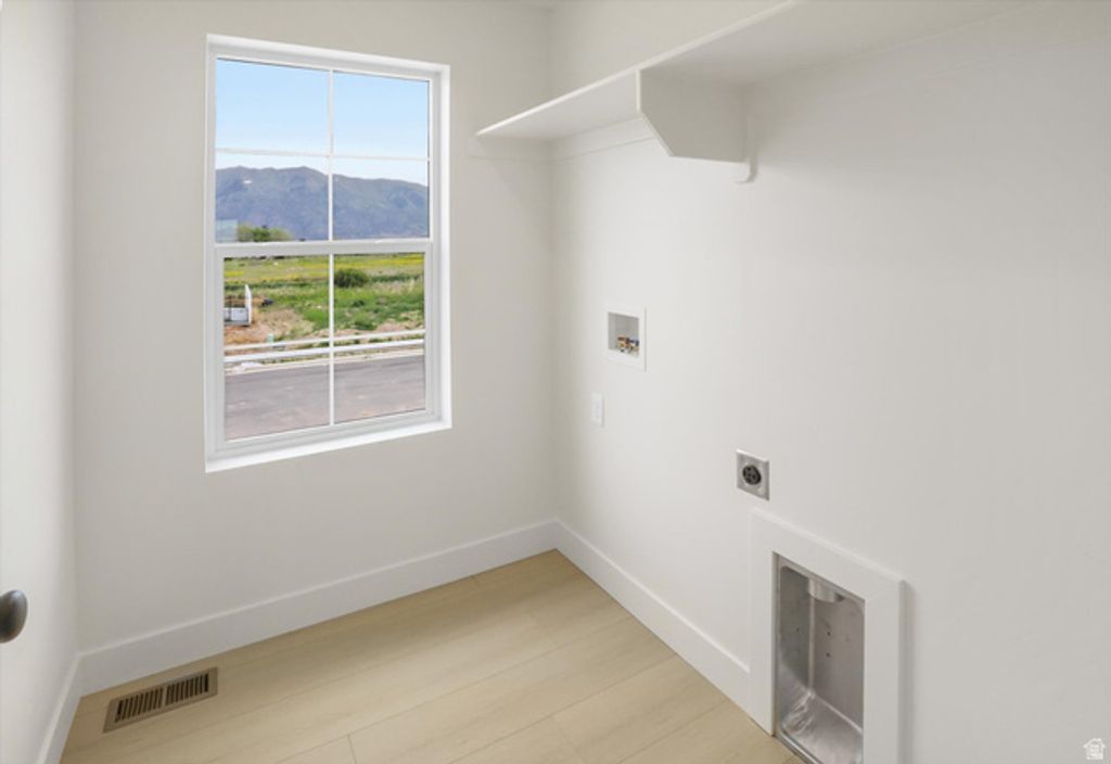 Image 35 of property listing at 1380 S 110 W, Tremonton, UT 84337