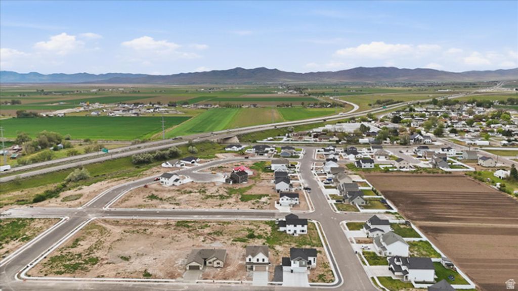 Image 40 of property listing at 1380 S 110 W, Tremonton, UT 84337