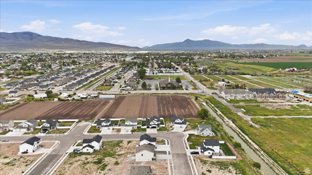 Image 42 of property listing at 1380 S 110 W, Tremonton, UT 84337