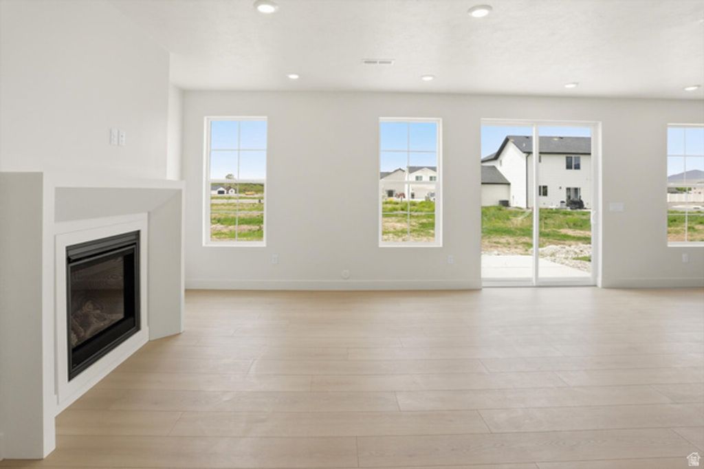 Image 9 of property listing at 1380 S 110 W, Tremonton, UT 84337