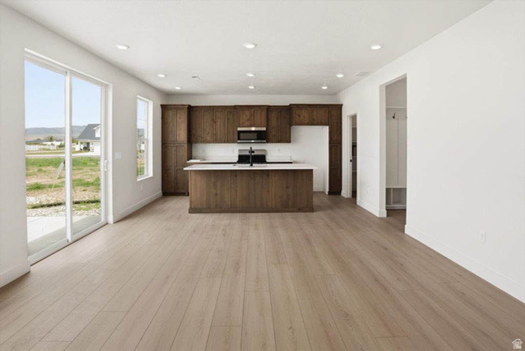 Image 10 of property listing at 1380 S 110 W, Tremonton, UT 84337