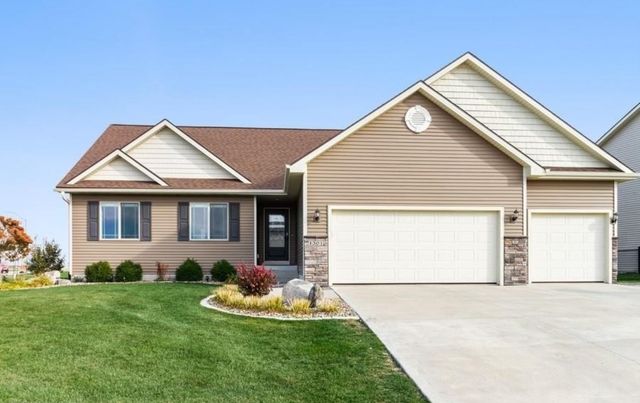 1301 Caitlin Court SE, Bondurant, IA 50035