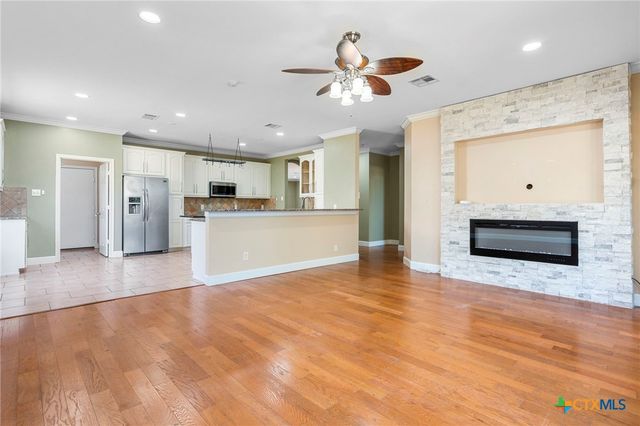 108 Colt Loop, Kyle, TX 78640