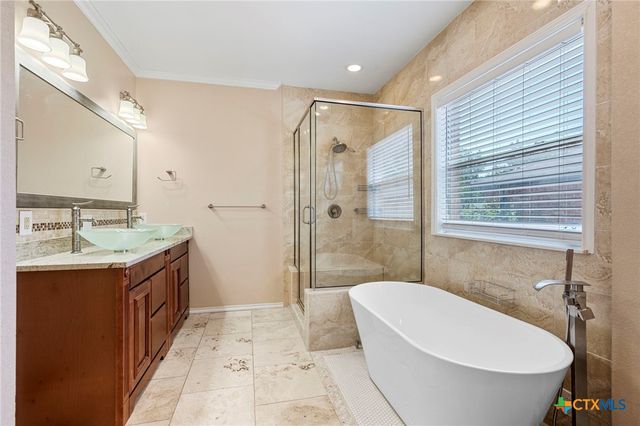 108 Colt Loop, Kyle, TX 78640