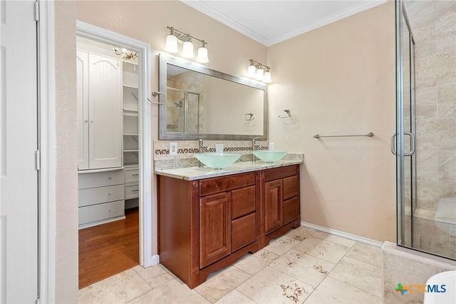 108 Colt Loop, Kyle, TX 78640